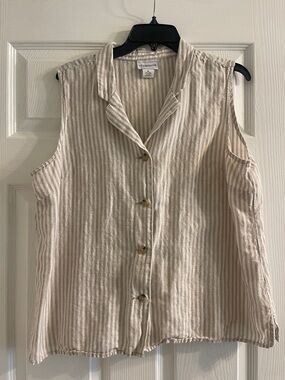 Liz Claiborne Sleeveless Striped Button-Front Top in Cream and Tan
